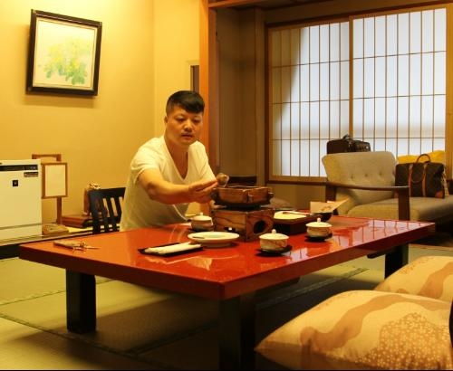 河南阿勇美食餐飲管理 打造卓越餐飲品牌的成功之道